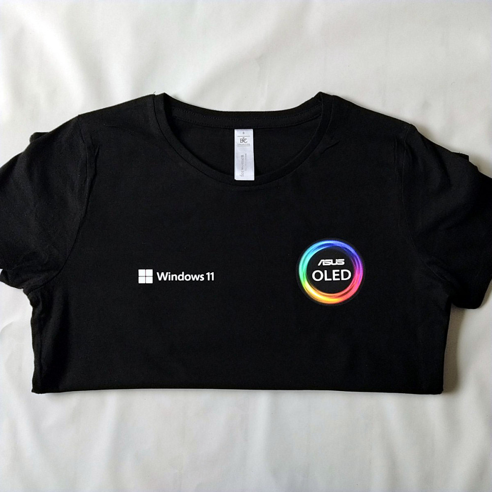 T-Shirt de Cor Estampada Frente e Costas