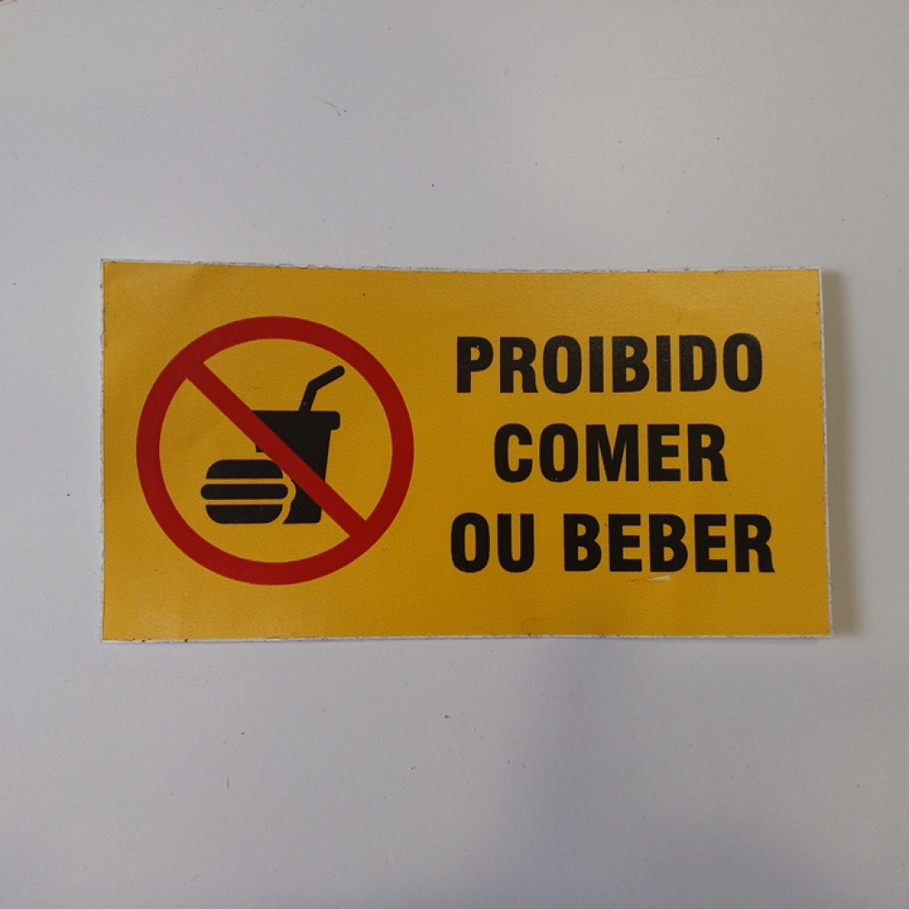 Autocolante Proibido Comer ou Beber