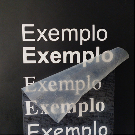 Nome recortado em vinil autocolante